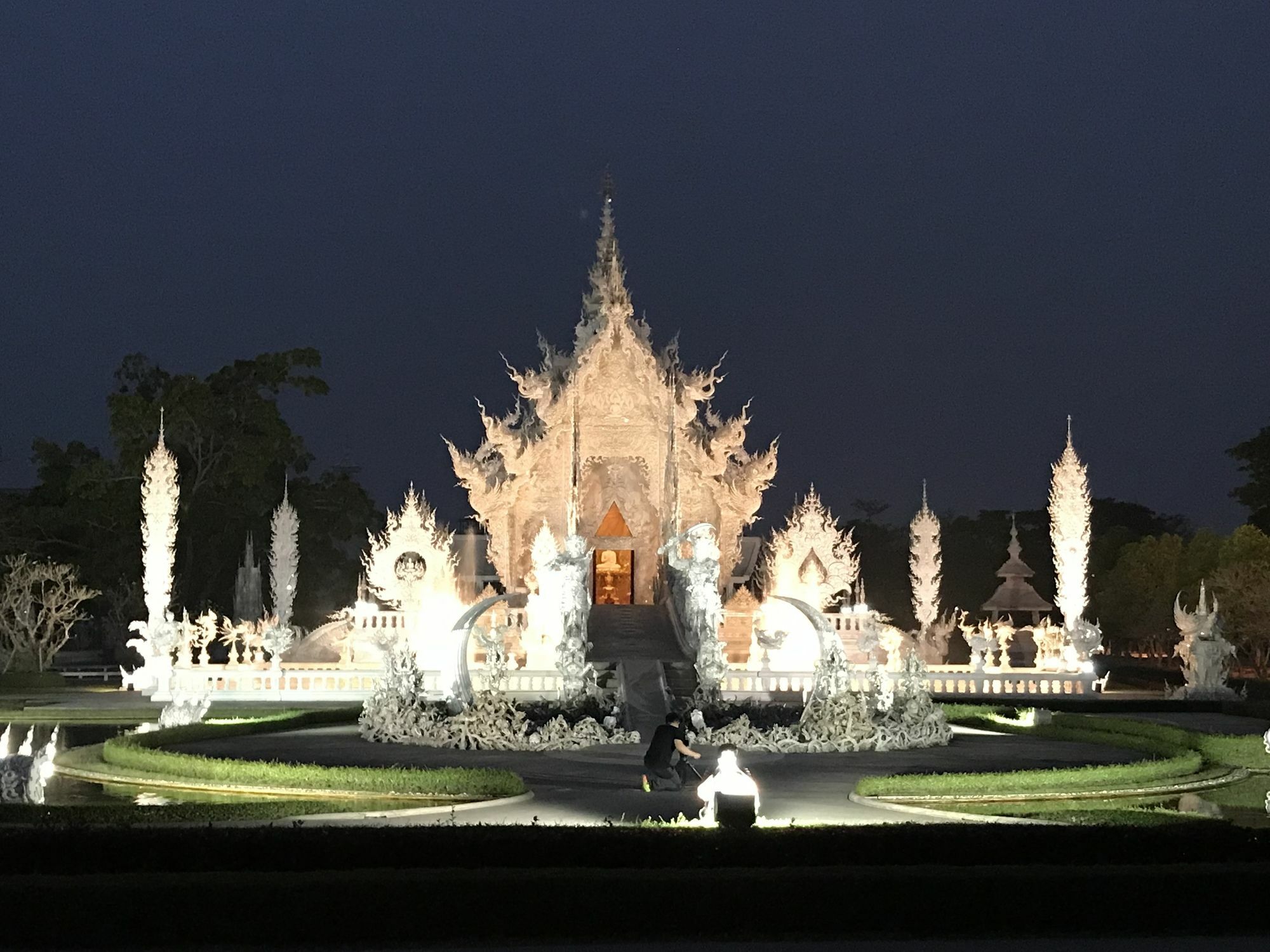 ホテル Reun Pon Aek チェンライ エクステリア 写真
